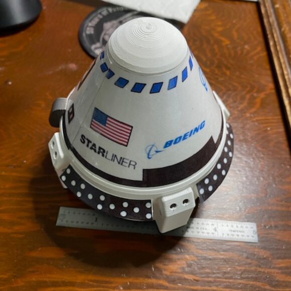 Boeing CST-100 Starliner Executive Model, 1:48 scale - Picture 2 of 6